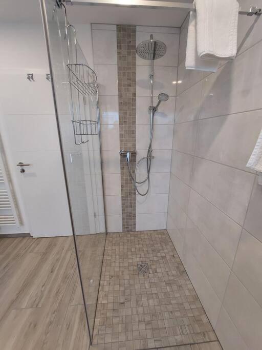 Ferienwohnung Helenenquelle Bad Wildungen Buitenkant foto